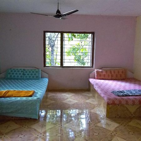 Om Shree Bed And Breakfast Harihareshwar Екстер'єр фото
